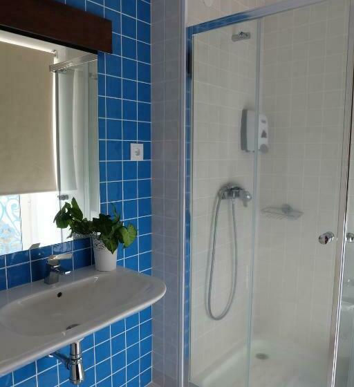 스탠다드 룸, Alcides