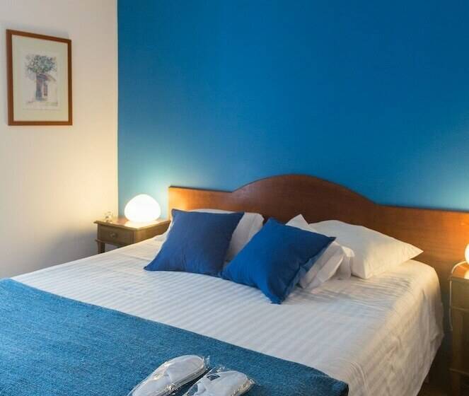 스탠다드 룸, Alcides