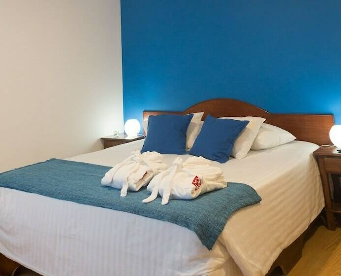 스탠다드 룸, Alcides