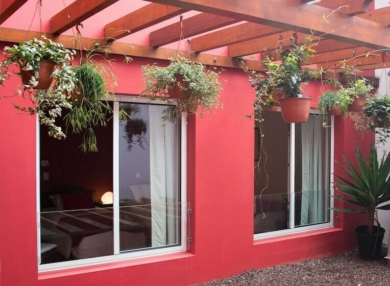 스탠다드 룸, Alcides