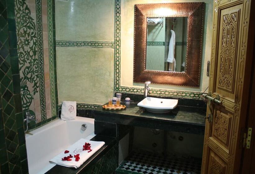 سوییت جونیور, Riad Arabesque & Spa