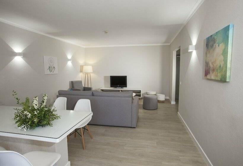 带1个卧室带泳池的公寓, Vitor S Plaza