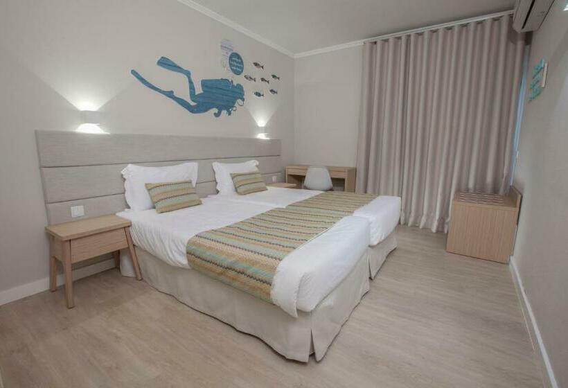 带泳池景观及2个卧室的公寓, Vitor S Plaza