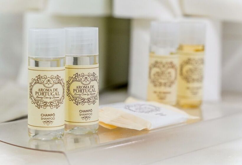 带泳池景观及2个卧室的公寓, Vitor S Plaza