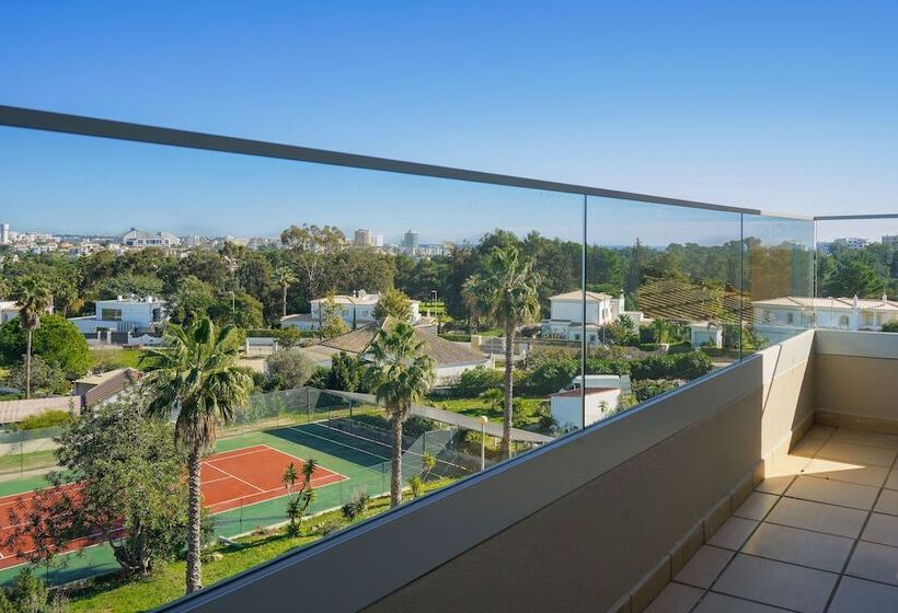 带泳池景观及2个卧室的公寓, Vitor S Plaza