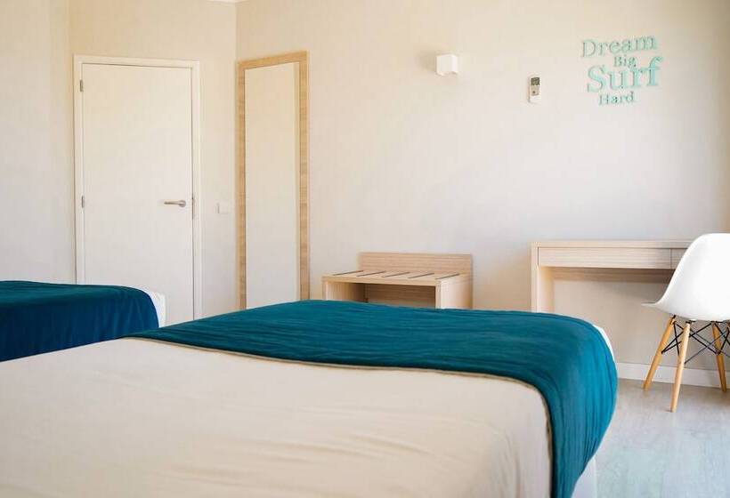 带泳池景观及2个卧室的公寓, Vitor S Plaza