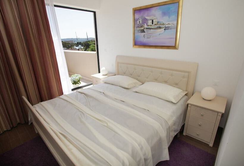 דירת חדר, Bellevue Trogir