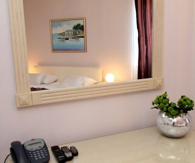 Семейный Номер, Bellevue Trogir