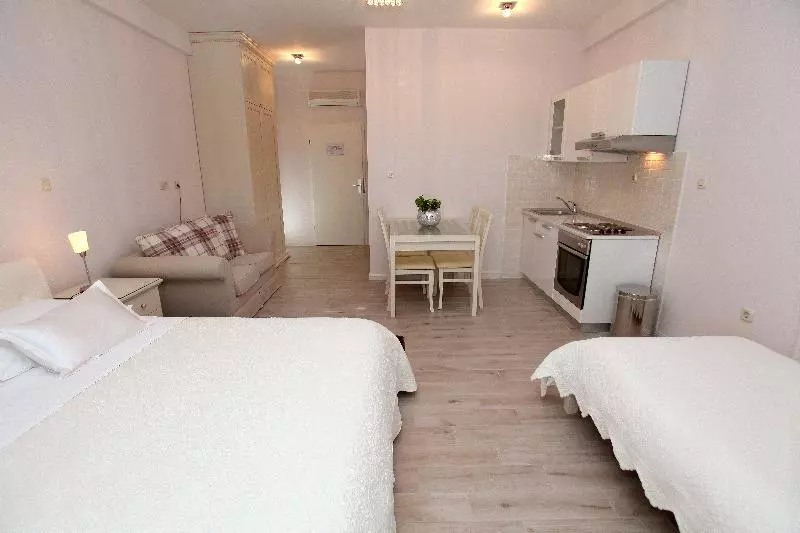 Estudio Estàndard, Bellevue Trogir