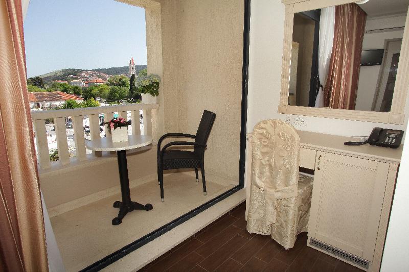 דירת חדר, Bellevue Trogir