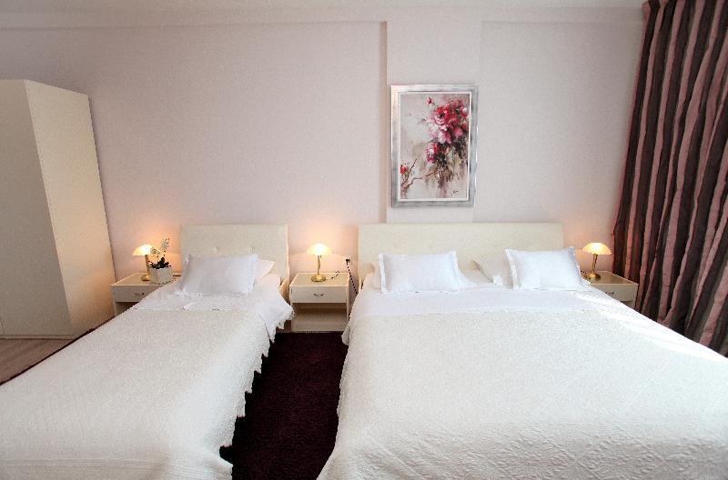 חדר סטנדרט לשלושה, Bellevue Trogir