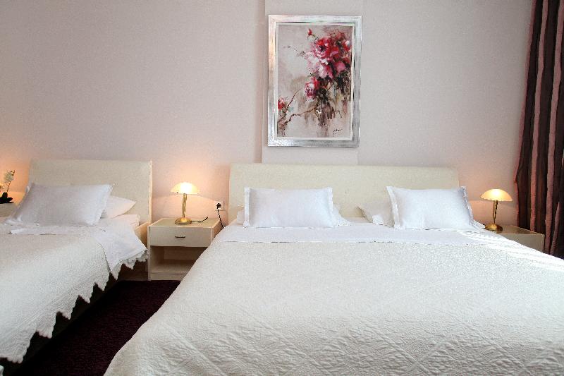 חדר סטנדרט לשלושה, Bellevue Trogir