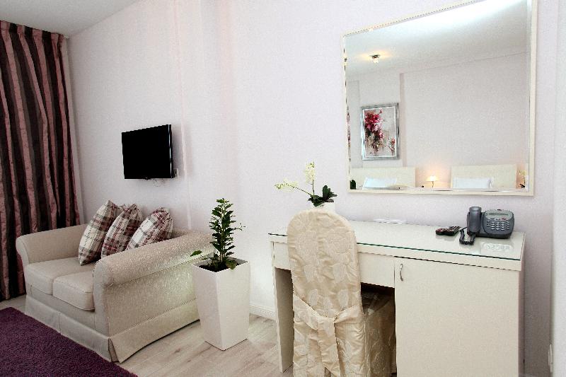 חדר סטנדרט לשלושה, Bellevue Trogir