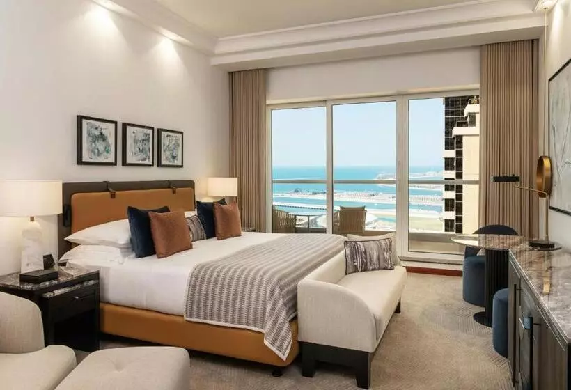 キングサイズベッドのスーペリアルーム, Grosvenor House, A Luxury Collection Hotel, Dubai