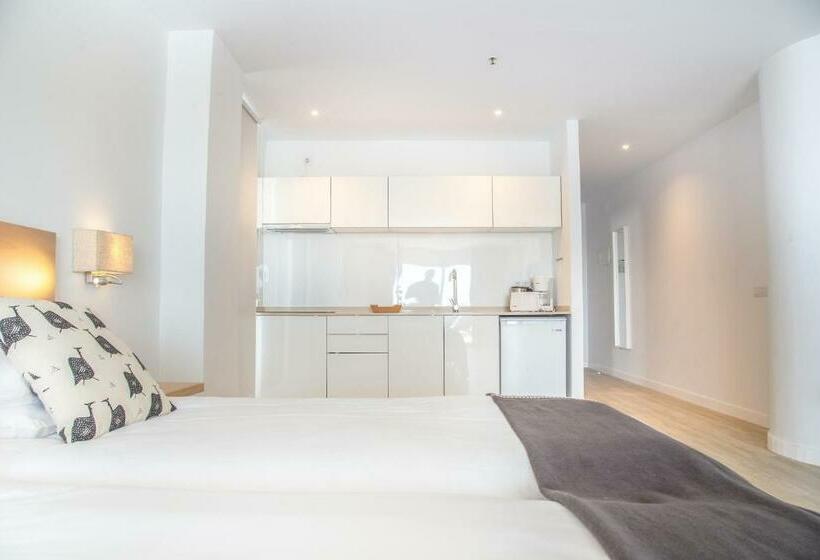 Студия Стандарт, Atlantic Holiday