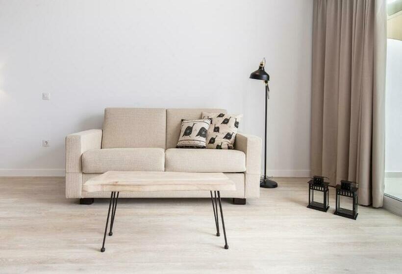 Студия Стандарт, Atlantic Holiday