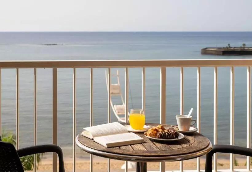 オーシャンビューのスタンダードシングルルーム, Checkin Diamar
