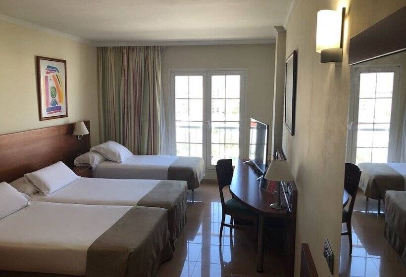 标准三人间, Checkin Diamar