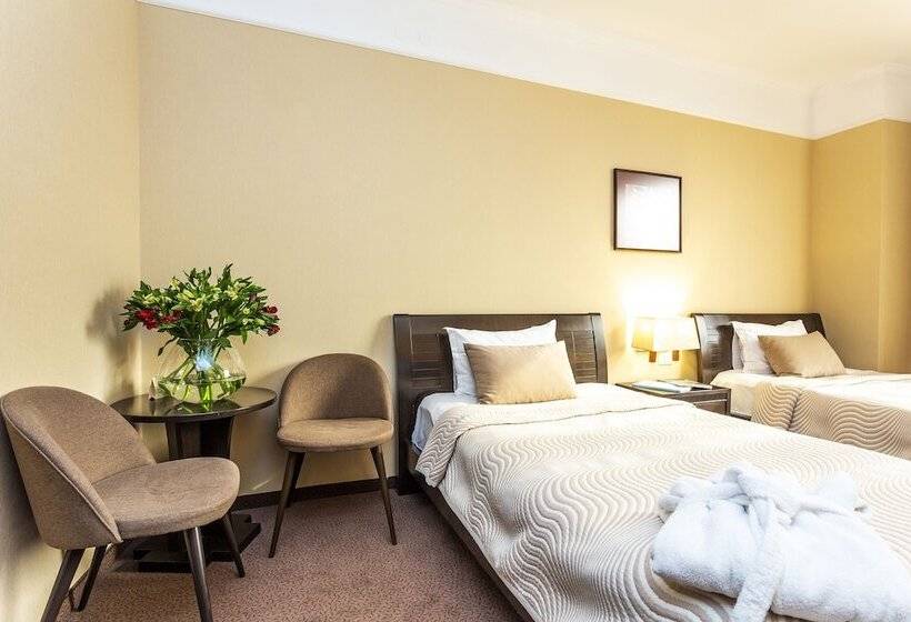 Трехместный Президентский, Mercure Sofia City