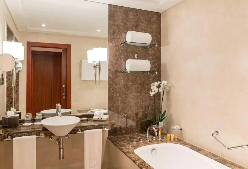 プレミアムルーム, Grosvenor House, A Luxury Collection Hotel, Dubai