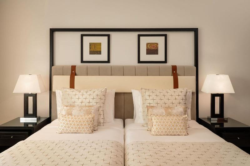 Апартаменты 3 Спальни, Grosvenor House, A Luxury Collection Hotel, Dubai