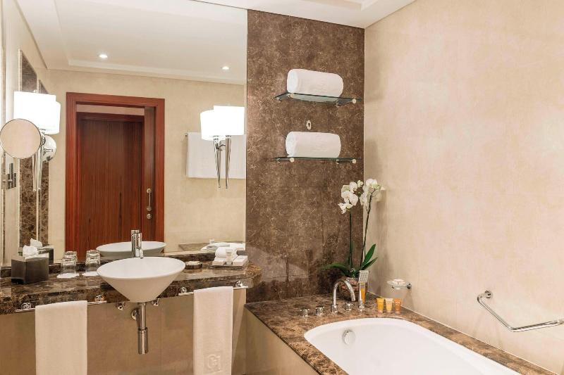 Апартаменты 3 Спальни, Grosvenor House, A Luxury Collection Hotel, Dubai