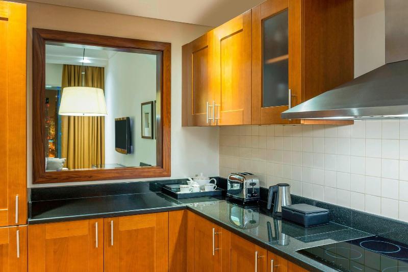 Апартаменты 3 Спальни, Grosvenor House, A Luxury Collection Hotel, Dubai