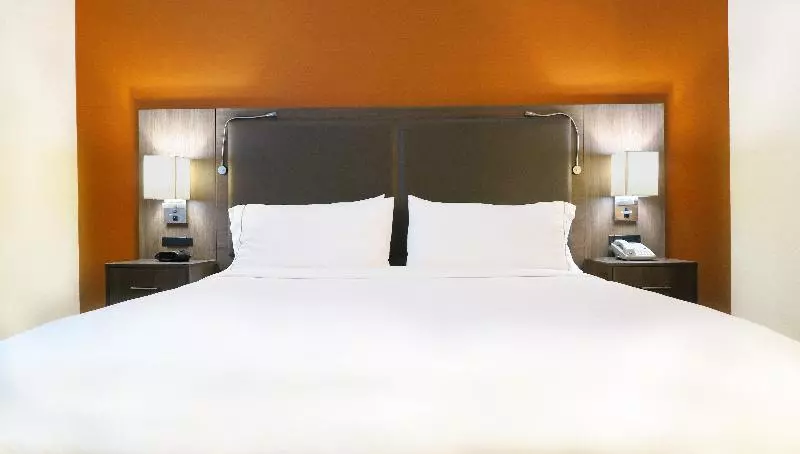 Standard-invahuone King-vuode, Holiday Inn Express & Suites Elk Grove Central Hwy 99, An Ihg