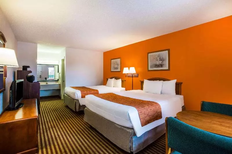 اتاق استاندارد, Holiday Inn Express & Suites Costa Mesa, An Ihg