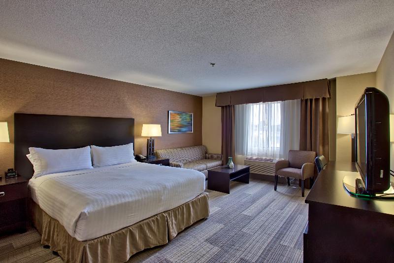 غرفة قياسية سرير كينج لذوى الإحتياجات الخاصة, Holiday Inn Express & Suites Costa Mesa, An Ihg