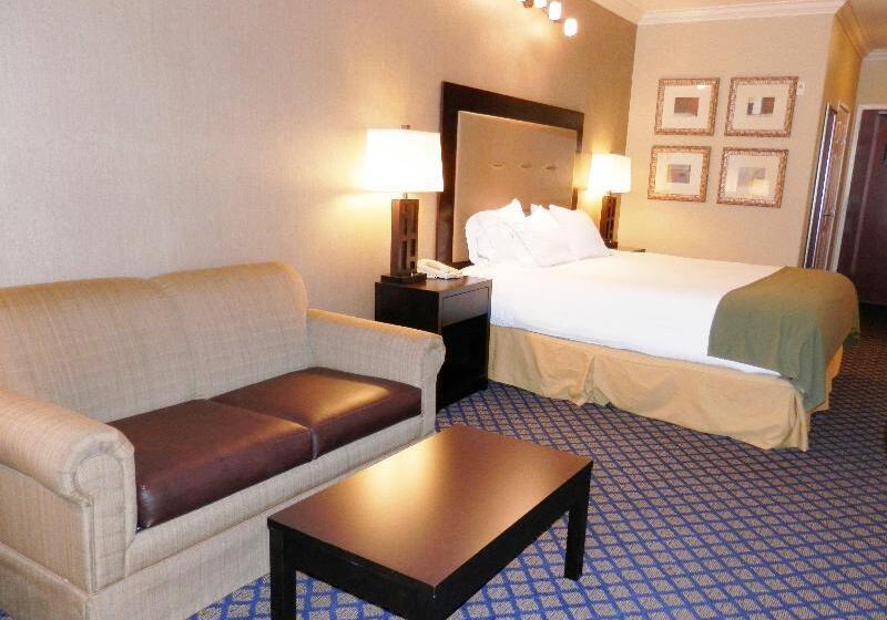 带大床的行政房间, Holiday Inn Express San Pablo   Richmond Area, An Ihg