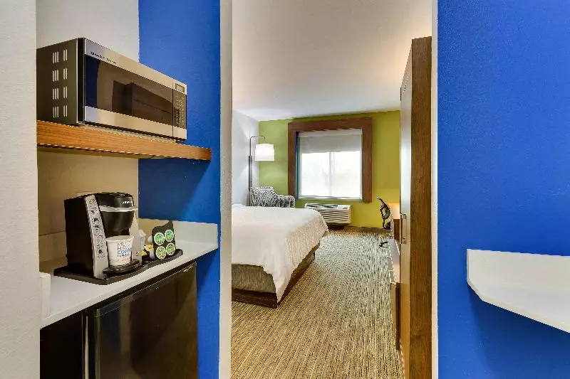 اتاق استاندارد برای معلولان, Holiday Inn Express Turlock, An Ihg