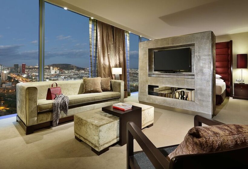 سوییت, Hyatt Regency Barcelona Tower