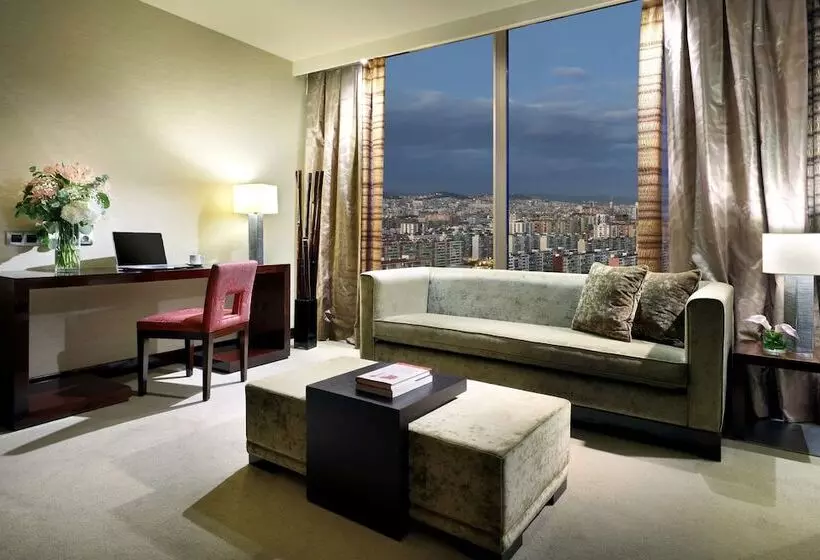 سوییت, Hyatt Regency Barcelona Tower