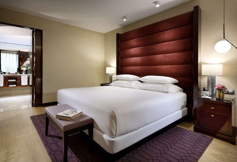 Президентский Люкс, Hyatt Regency Barcelona Tower