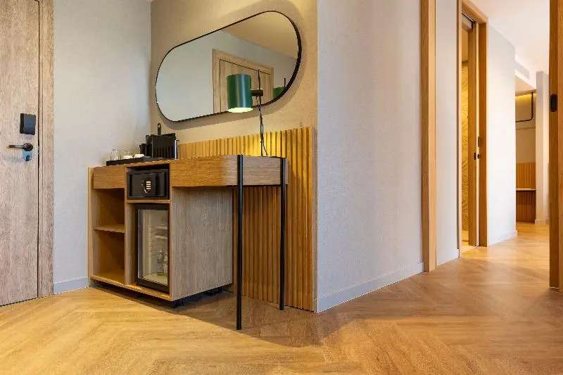 سوئیت جونیور با تخت بزرگ, Mercure Sofia City