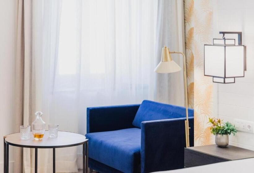 اتاق استاندارد, Molina Lario