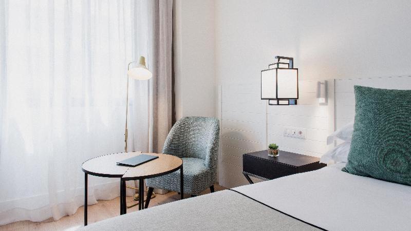 اتاق استاندارد, Molina Lario