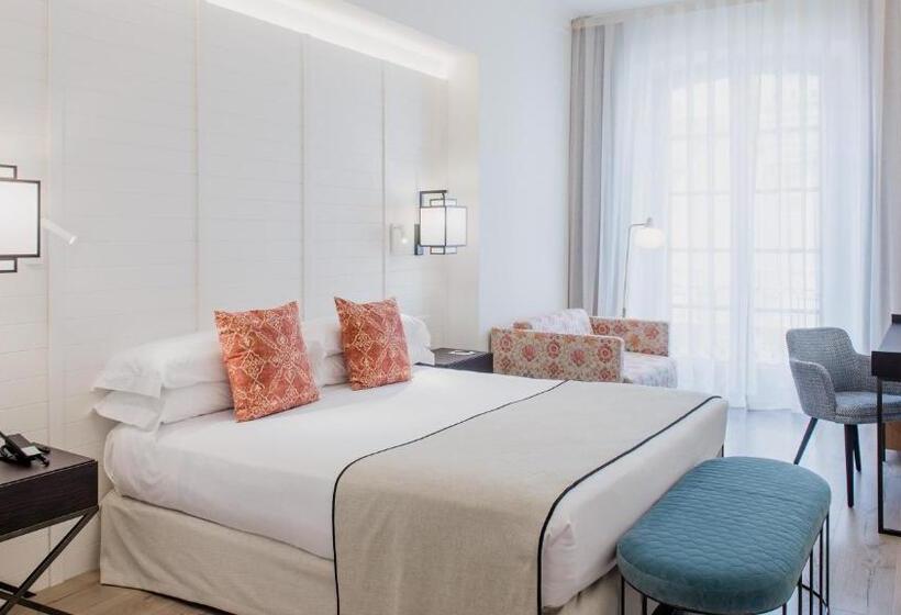 اتاق استاندارد, Molina Lario