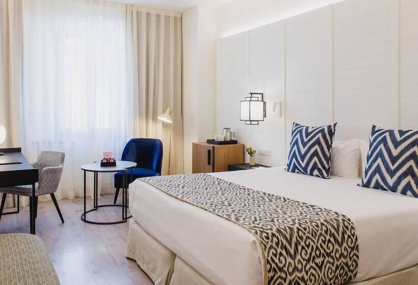 اتاق سوپریور, Molina Lario