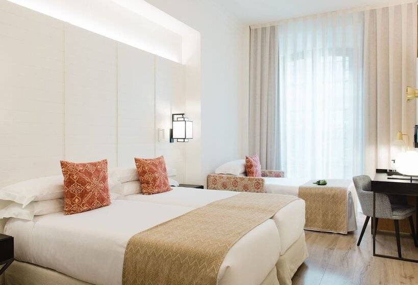 اتاق استاندارد, Molina Lario