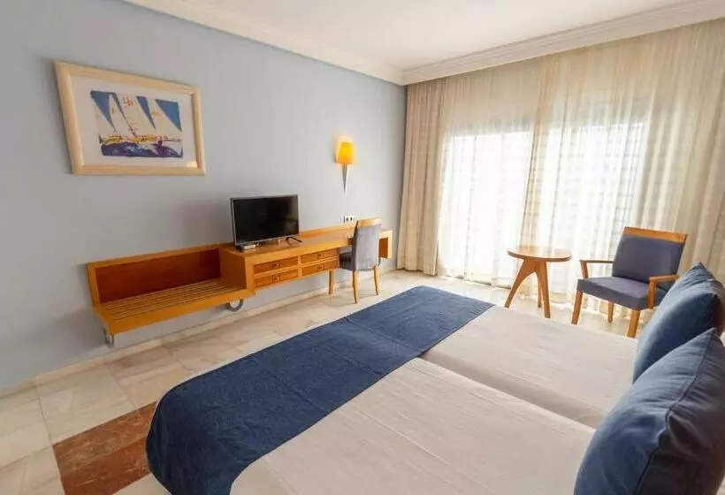 اتاق استاندارد با چشم‌انداز دریا, R2 Hotel Pajara Beach