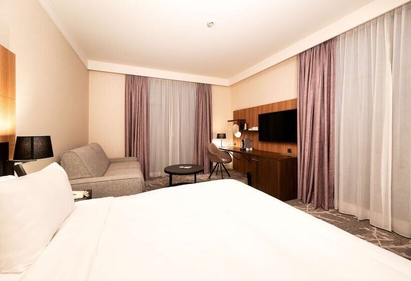 ゴルフ場ビューのプレミアムルーム, Radisson Blu Hotel Paris, Marne La Vallée