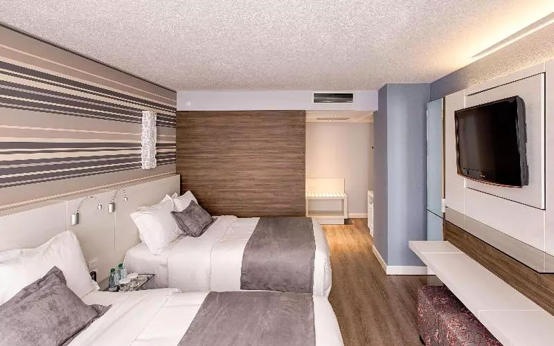 اتاق کلاس بیزنس, Radisson Hotel Curitiba