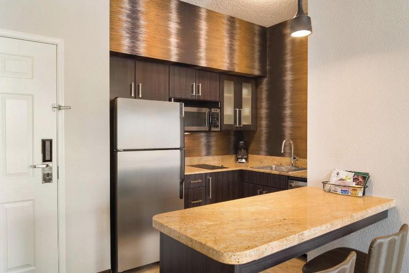 جناح, Residence Inn Denver City Center