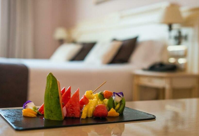 اتاق سوپریور, Vp Metropolitano