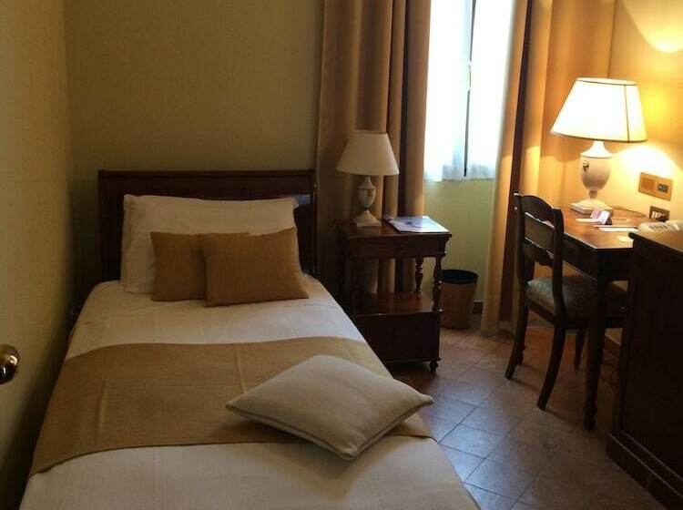 标准单人间, Albergo Le Due Corti
