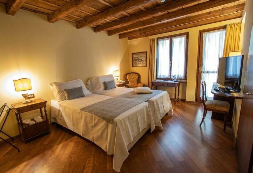 标准间, Albergo Le Due Corti