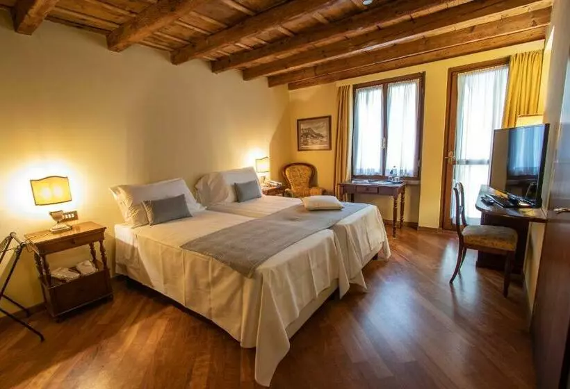スタンダードルーム, Albergo Le Due Corti