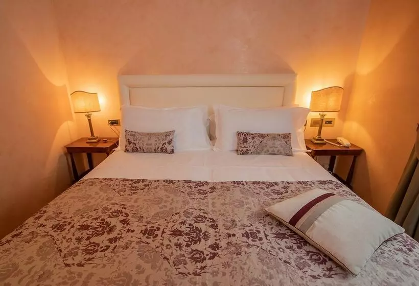 スタンダードルーム, Albergo Le Due Corti